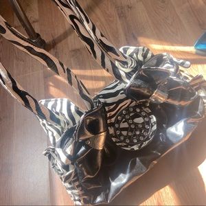 Black Velvet Zebra peace purse